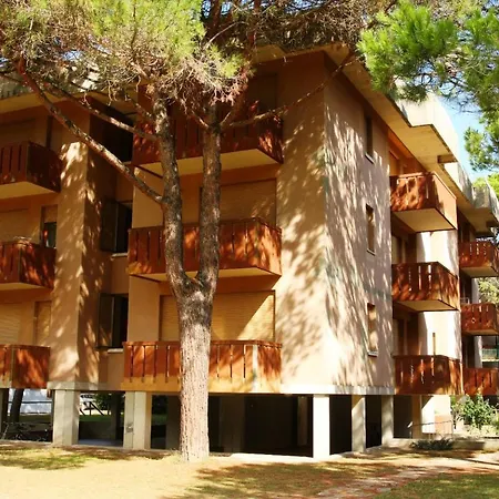 Homely Flat In Pineda - Beahost