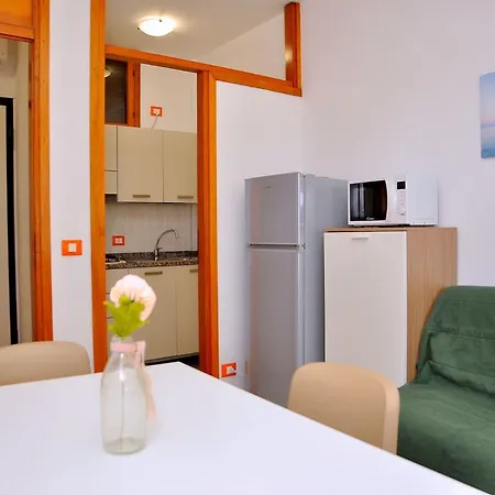 Διαμέρισμα Homely Flat In Pineda - Beahost